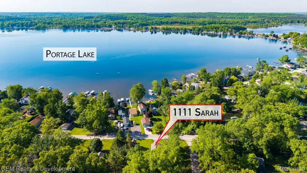 1111 Sarah Road Putnam Township MI 48169