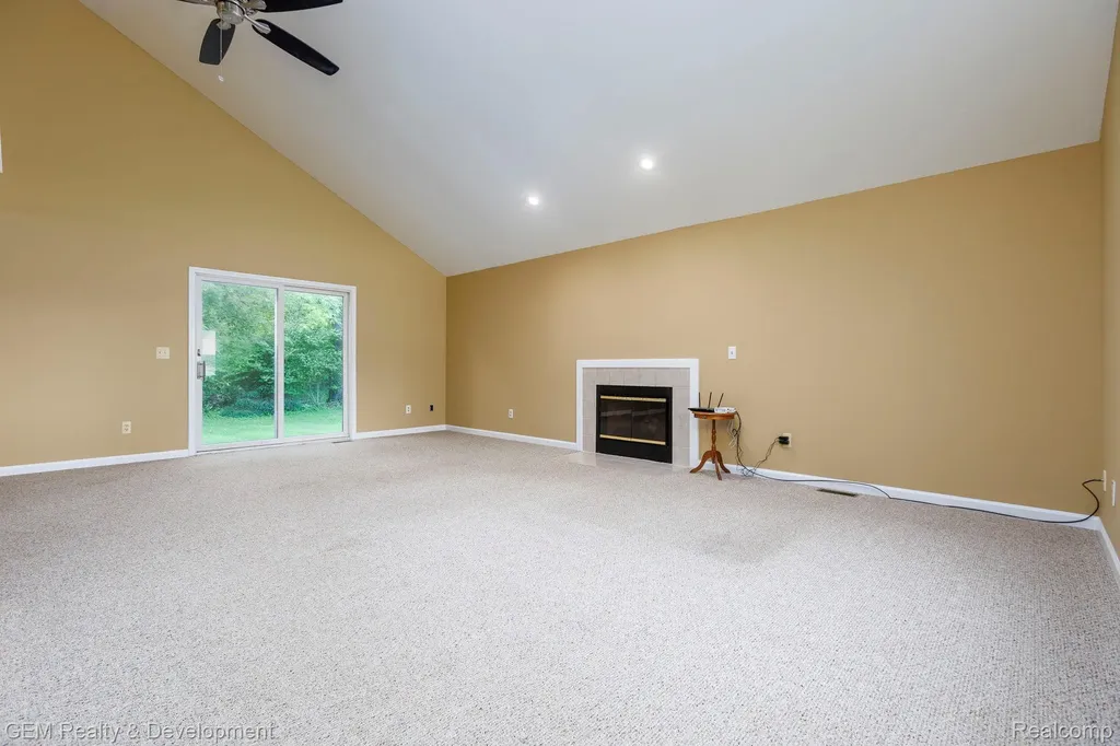 1111 Sarah Road Putnam Township MI 48169