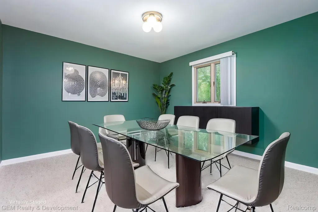 1111 Sarah Road Putnam Township MI 48169