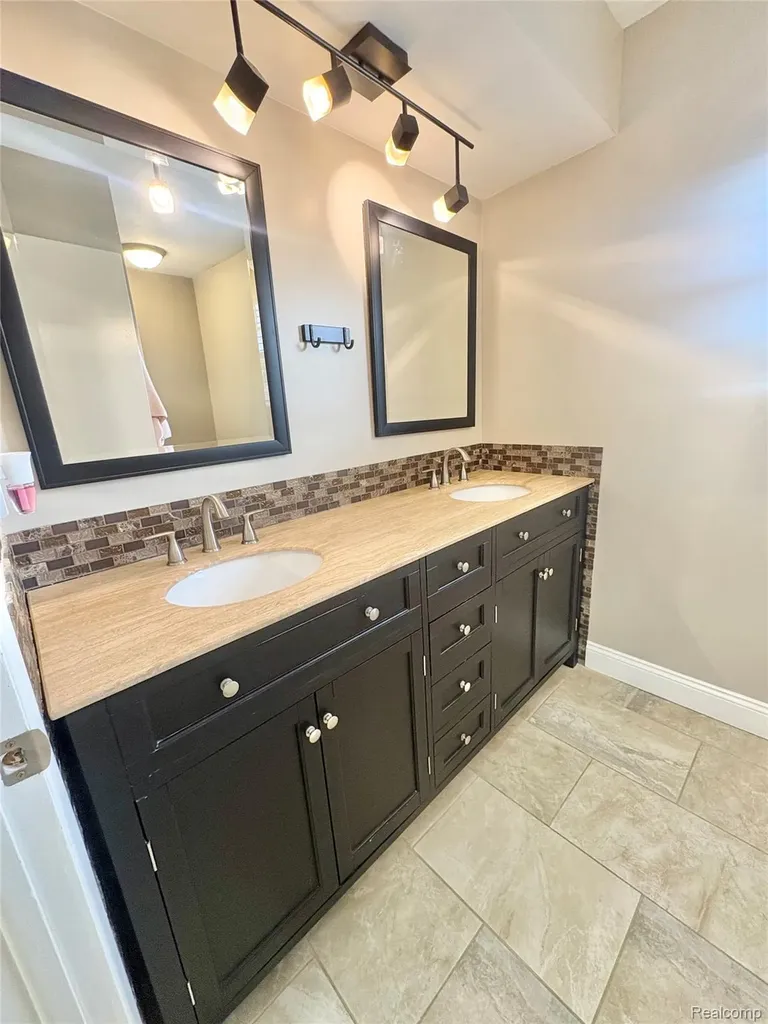 1520 Westbury Drive Davison Township MI 48423