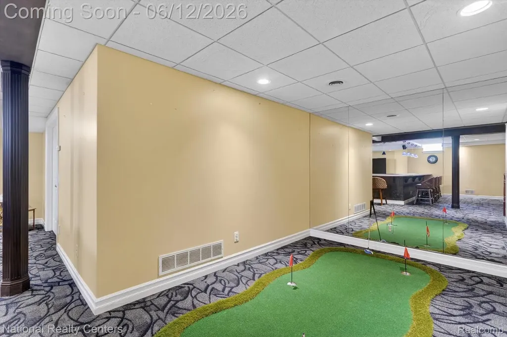 1042 Saint Andrews Highland Charter Township MI 48357