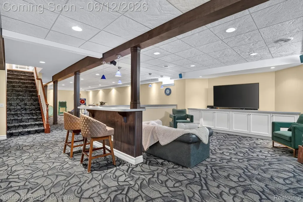 1042 Saint Andrews Highland Charter Township MI 48357