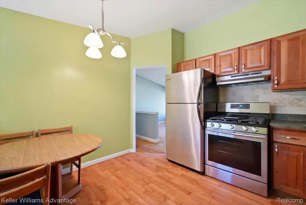 52433 Ihla Street Shelby Charter Township MI 48316