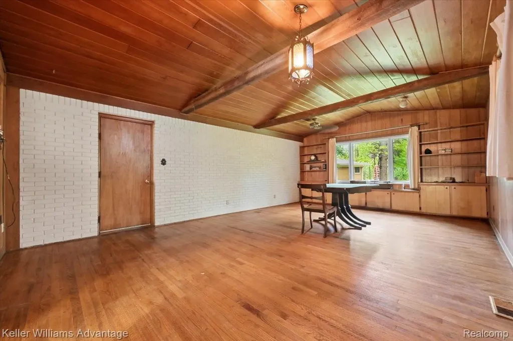 52433 Ihla Street Shelby Charter Township MI 48316