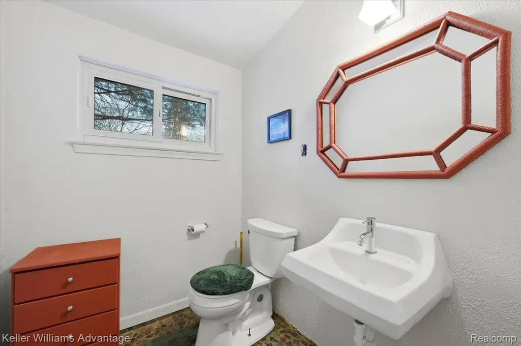52433 Ihla Street Shelby Charter Township MI 48316
