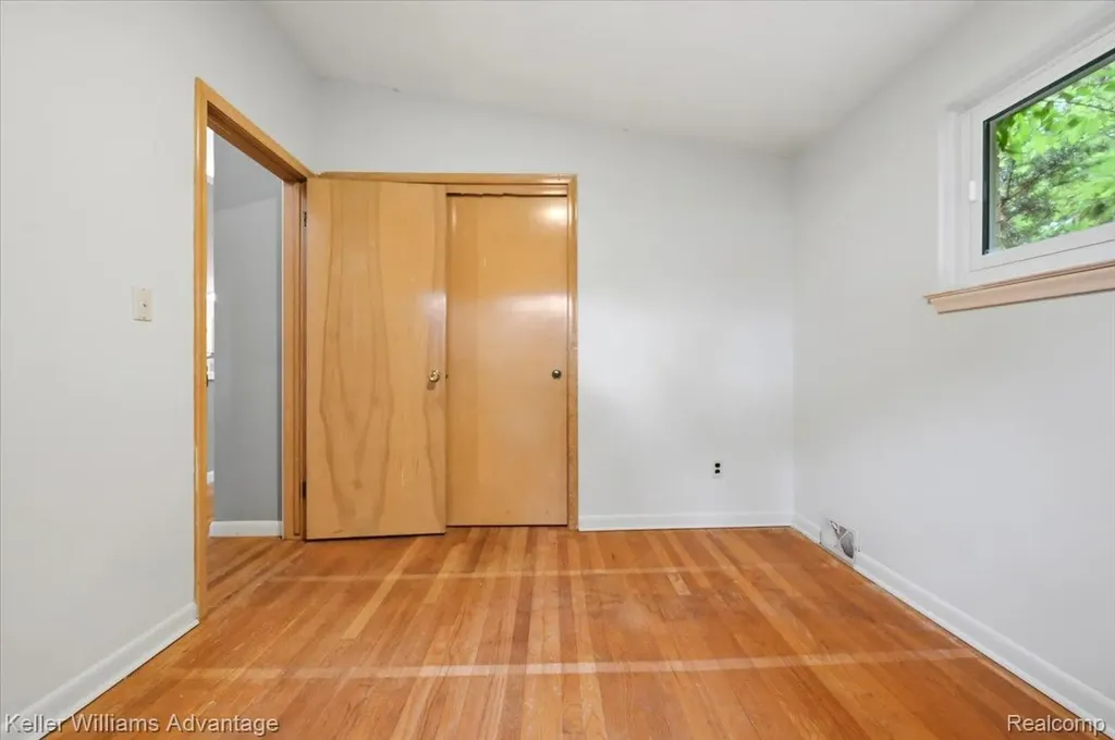52433 Ihla Street Shelby Charter Township MI 48316