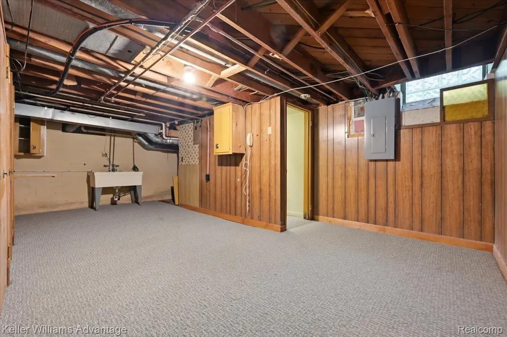 52433 Ihla Street Shelby Charter Township MI 48316
