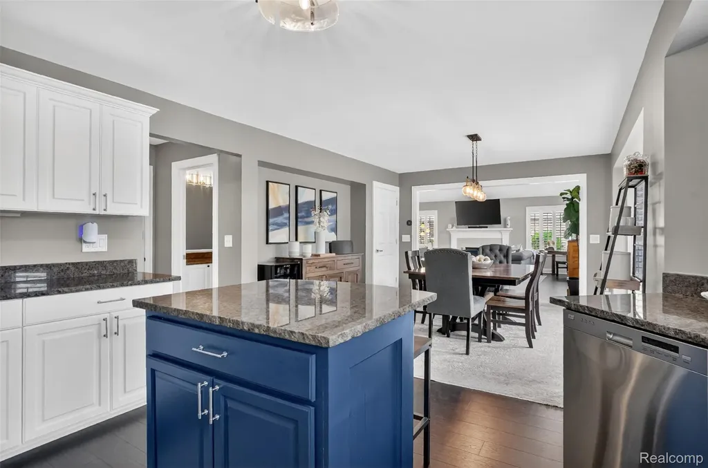 46582 Middle Brook Drive Macomb Township MI 48044