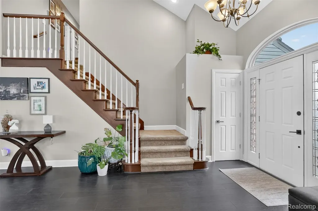 46582 Middle Brook Drive Macomb Township MI 48044