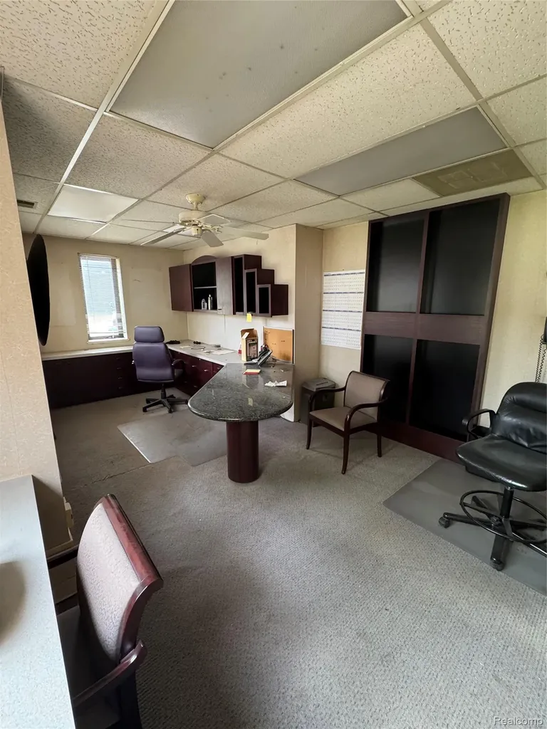 1955 Bellingham Drive Troy City MI 48083