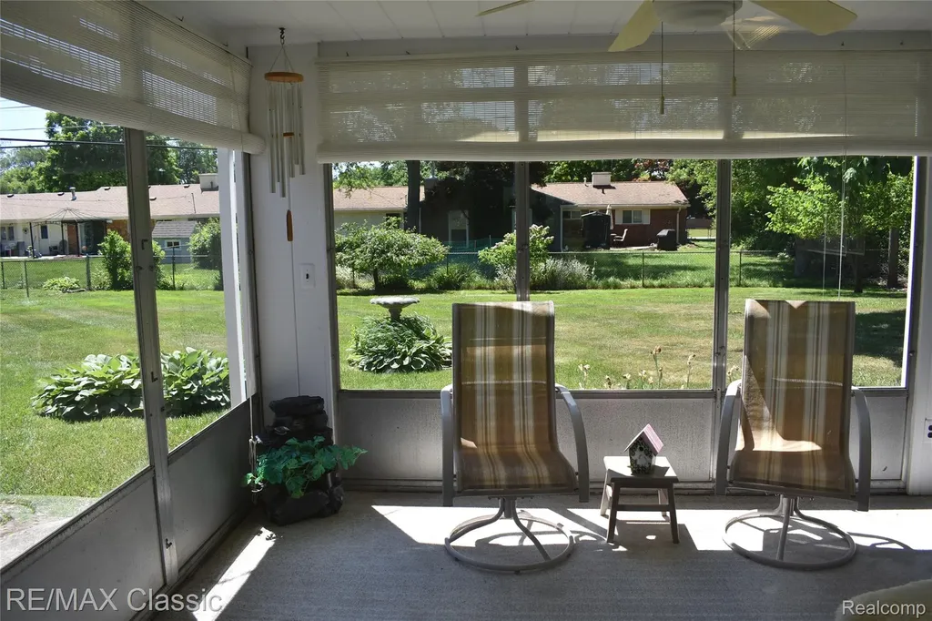 41147 S Mcmahon Circle Novi City MI 48375