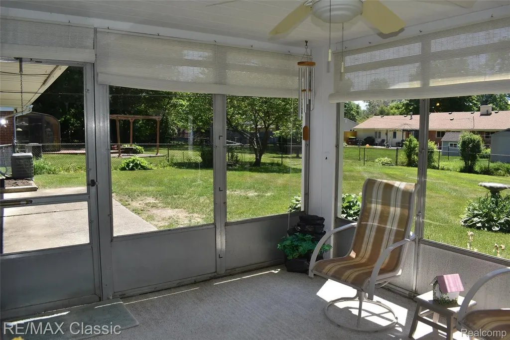 41147 S Mcmahon Circle Novi City MI 48375