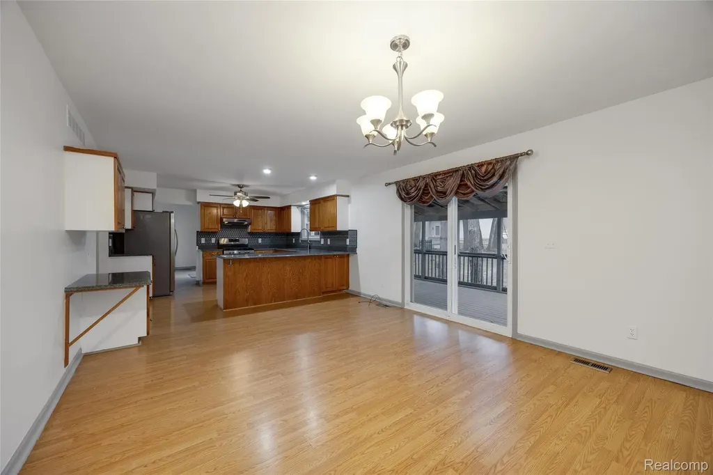 360 Arbor Pine Drive Brandon Charter Township MI 48462