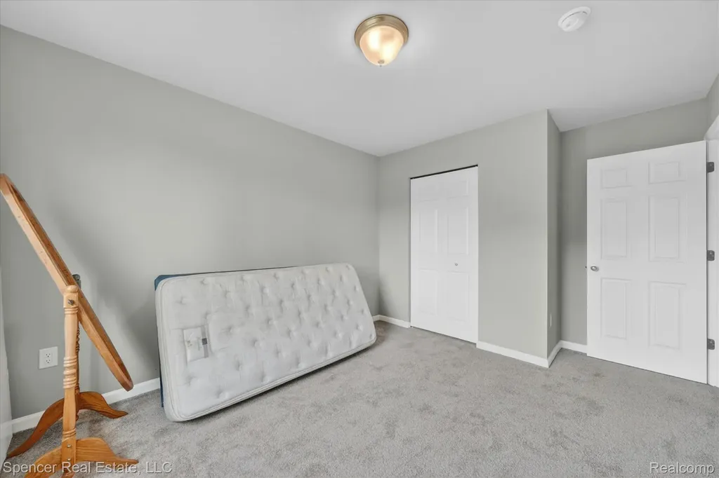 1110 Lancaster Street Lapeer City MI 48446