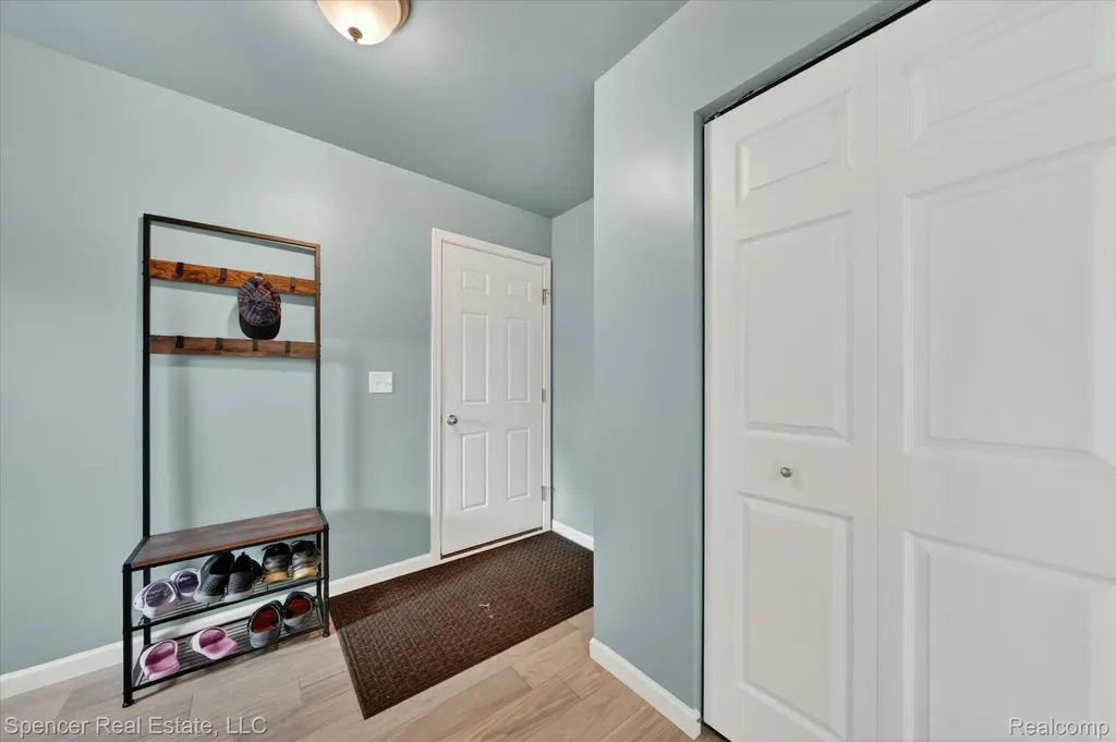 1110 Lancaster Street Lapeer City MI 48446
