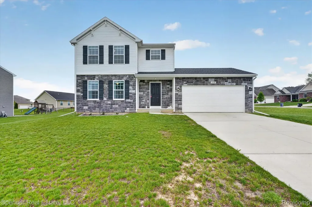 1110 Lancaster Street Lapeer City MI 48446