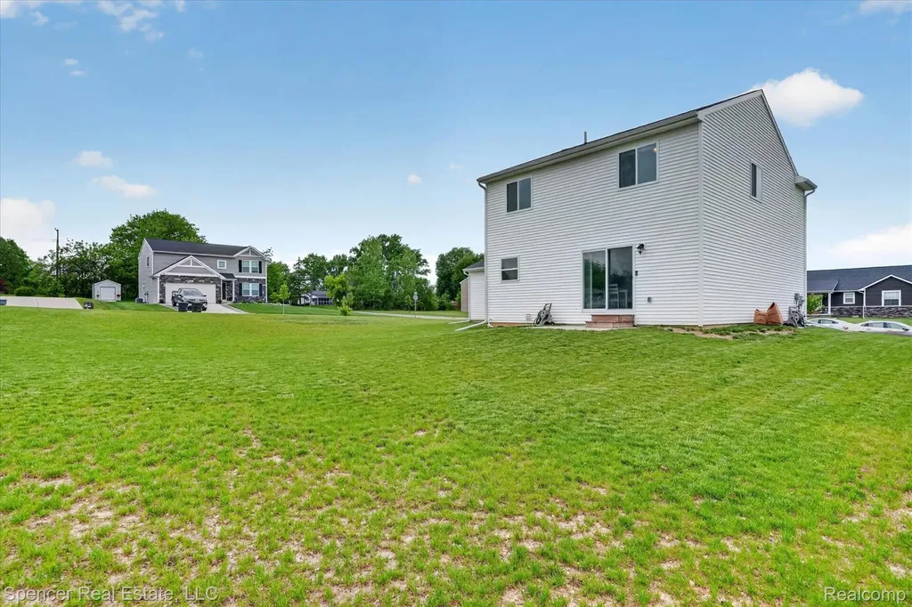 1110 Lancaster Street Lapeer City MI 48446