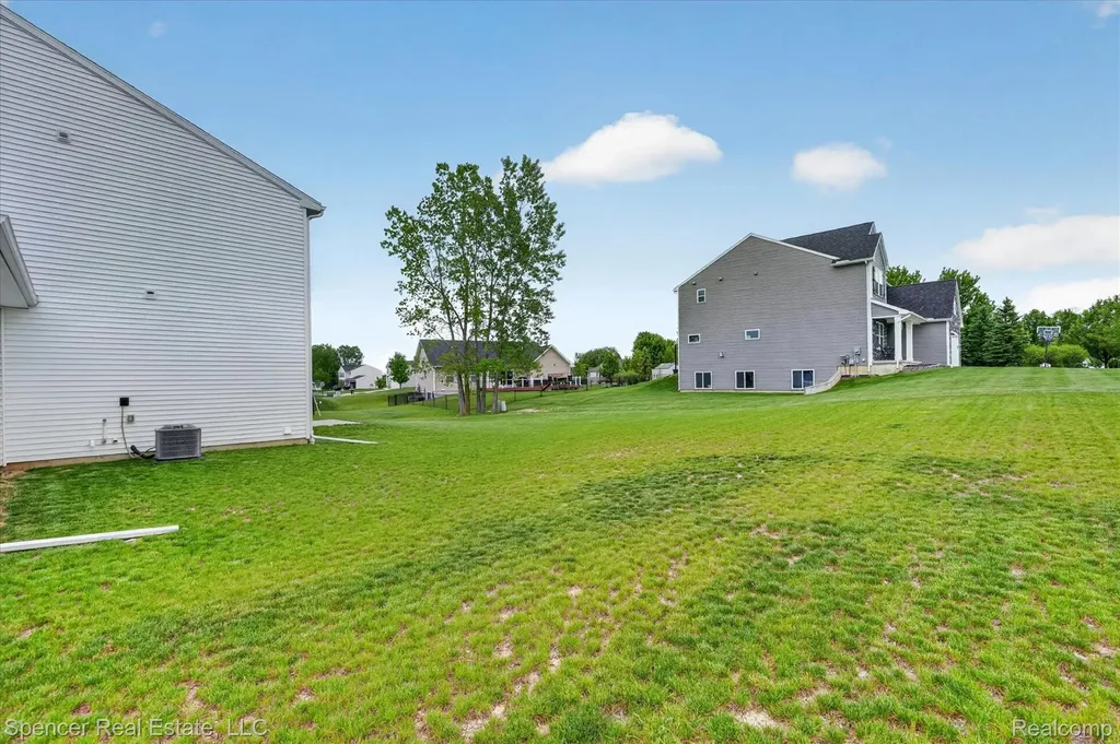 1110 Lancaster Street Lapeer City MI 48446