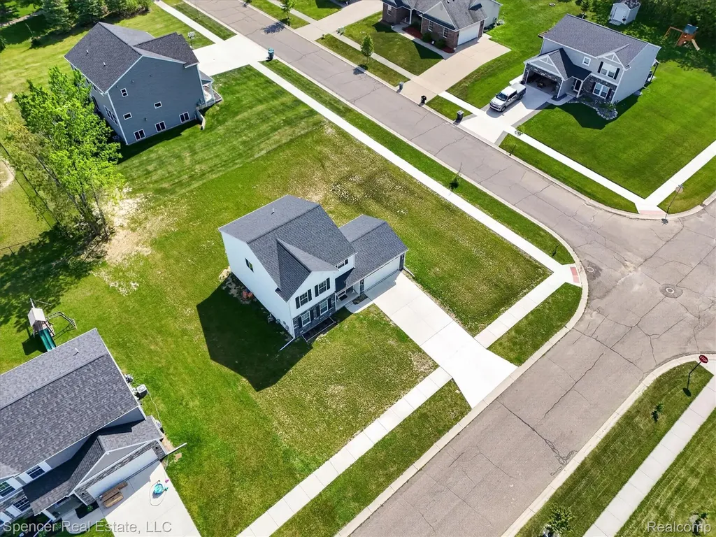 1110 Lancaster Street Lapeer City MI 48446