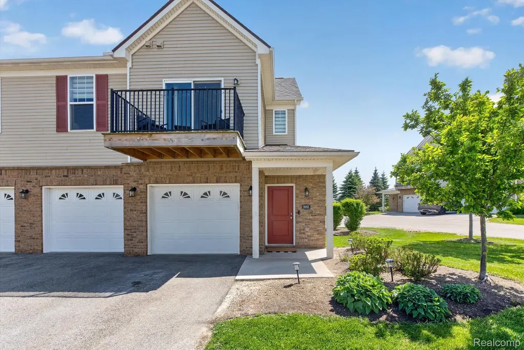 9988 Ridge Run Street Hartland Township MI 48855
