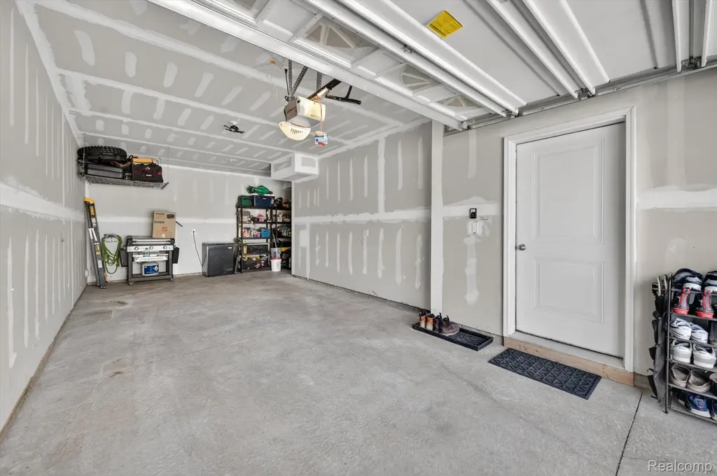 9988 Ridge Run Street Hartland Township MI 48855