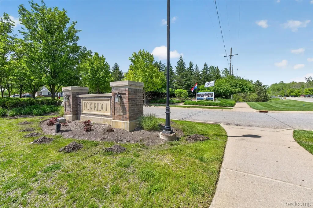 9988 Ridge Run Street Hartland Township MI 48855