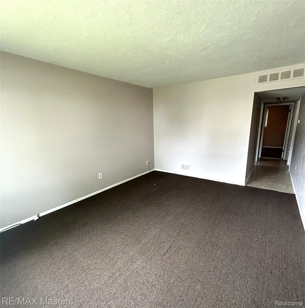 4210 Hazel Avenue Lincoln Park City MI 48146