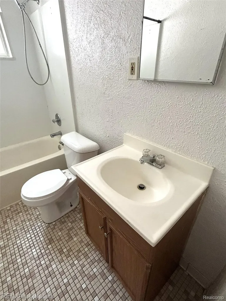 4210 Hazel Avenue Lincoln Park City MI 48146