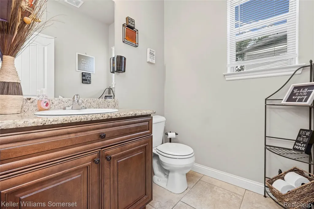 37505 Tamarack Drive Sterling Heights City MI 48310