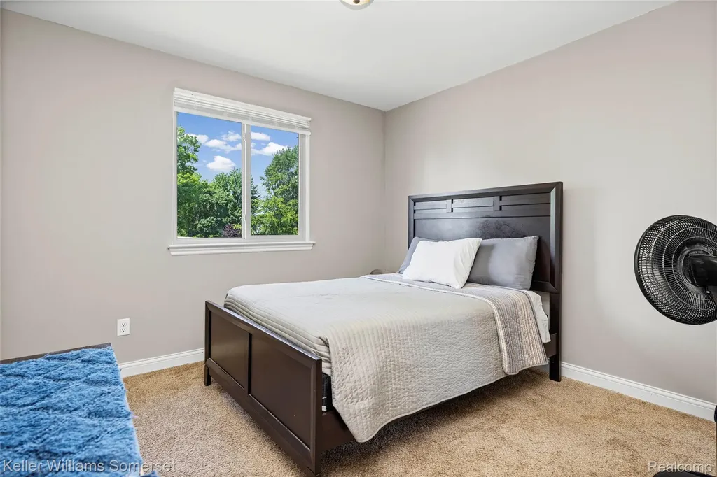 37505 Tamarack Drive Sterling Heights City MI 48310