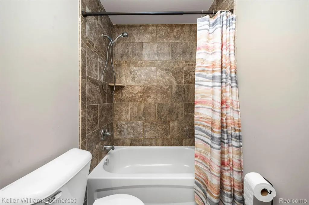 37505 Tamarack Drive Sterling Heights City MI 48310