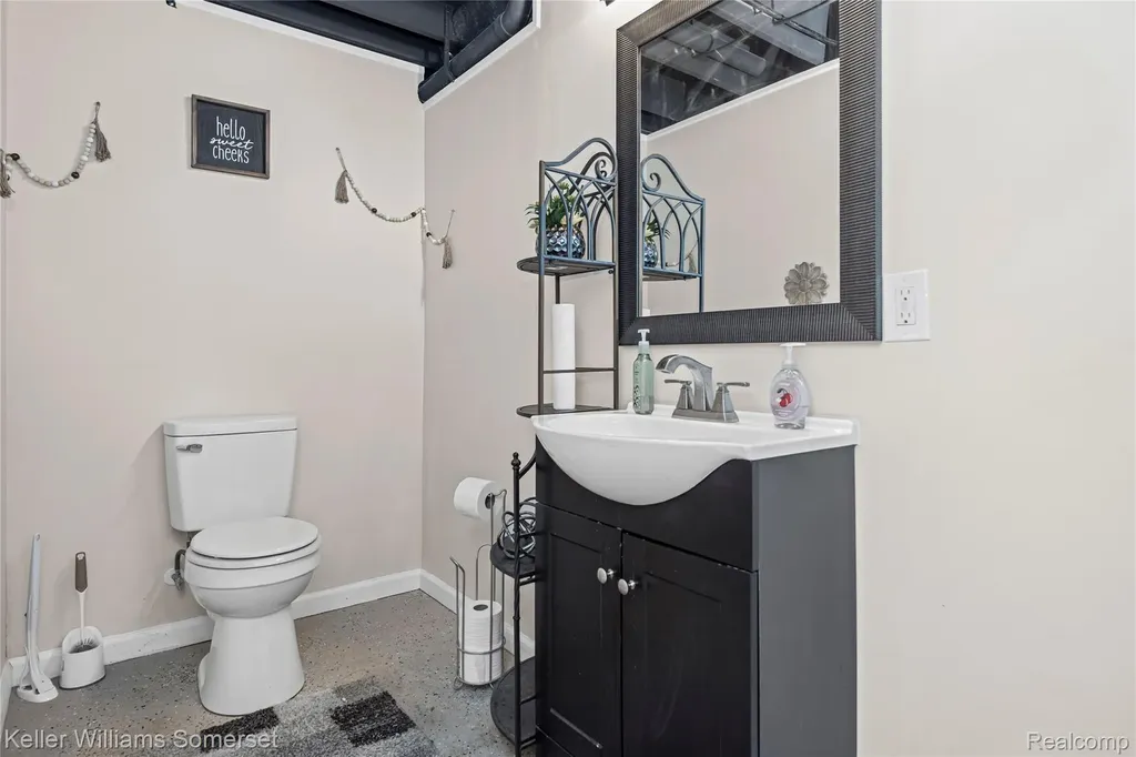 37505 Tamarack Drive Sterling Heights City MI 48310