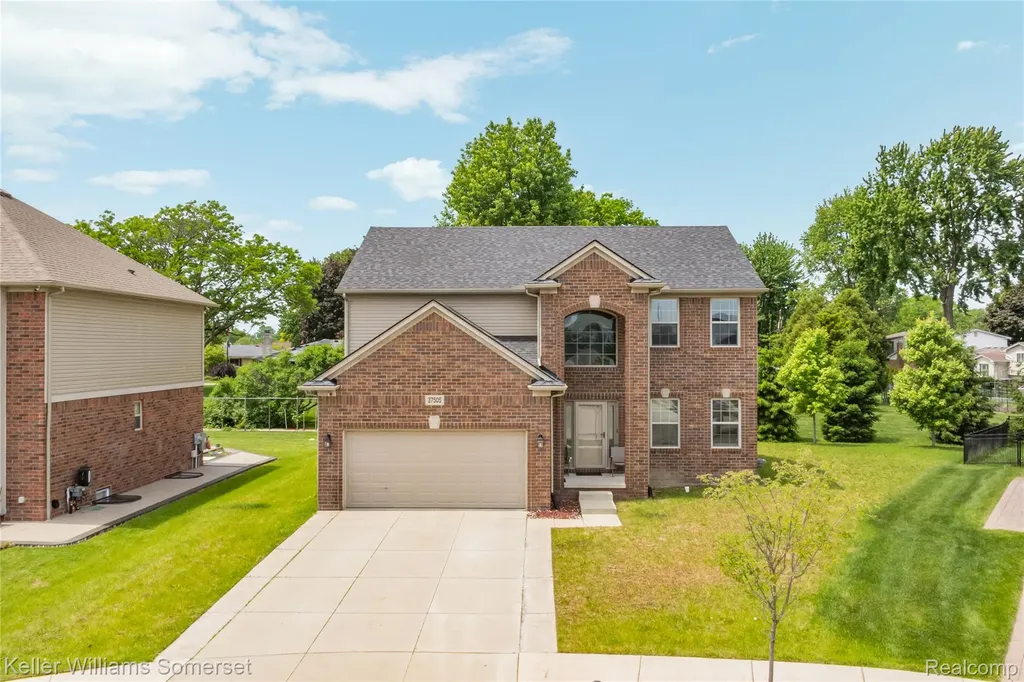 37505 Tamarack Drive Sterling Heights City MI 48310