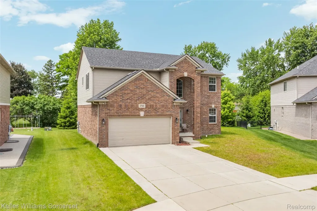 37505 Tamarack Drive Sterling Heights City MI 48310
