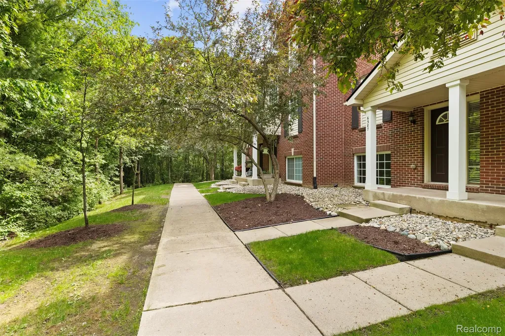 6387 Scoter Lane Pittsfield Charter Township MI 48197