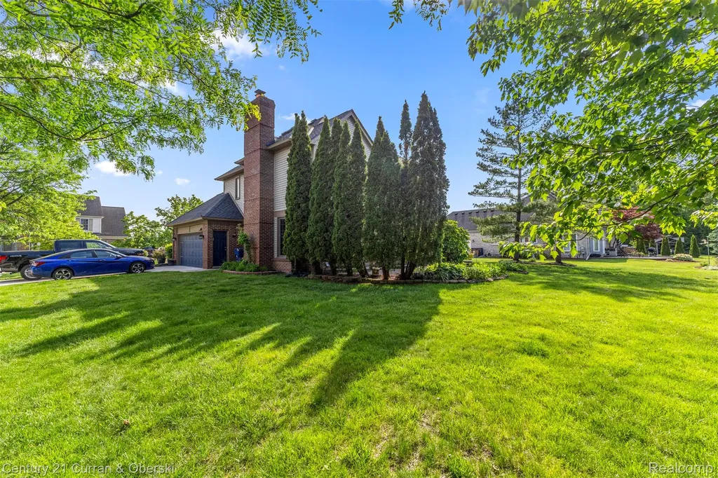 756 Sandalwood Road Canton Charter Township MI 48188