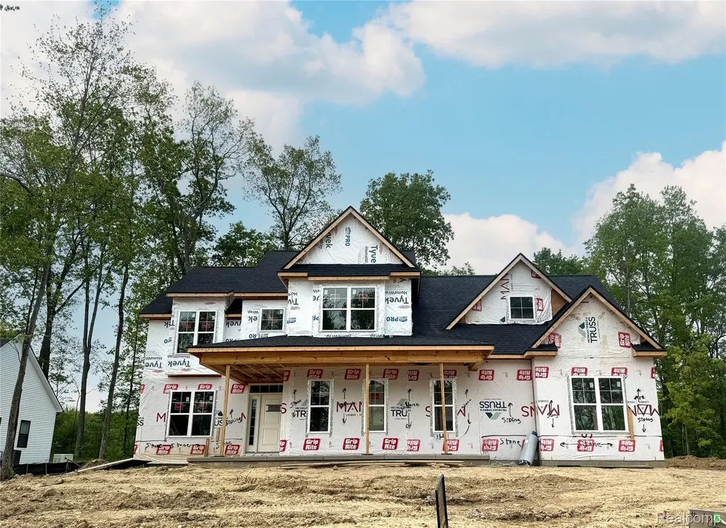 9728 Chalfonte Drive Green Oak Township MI 48116