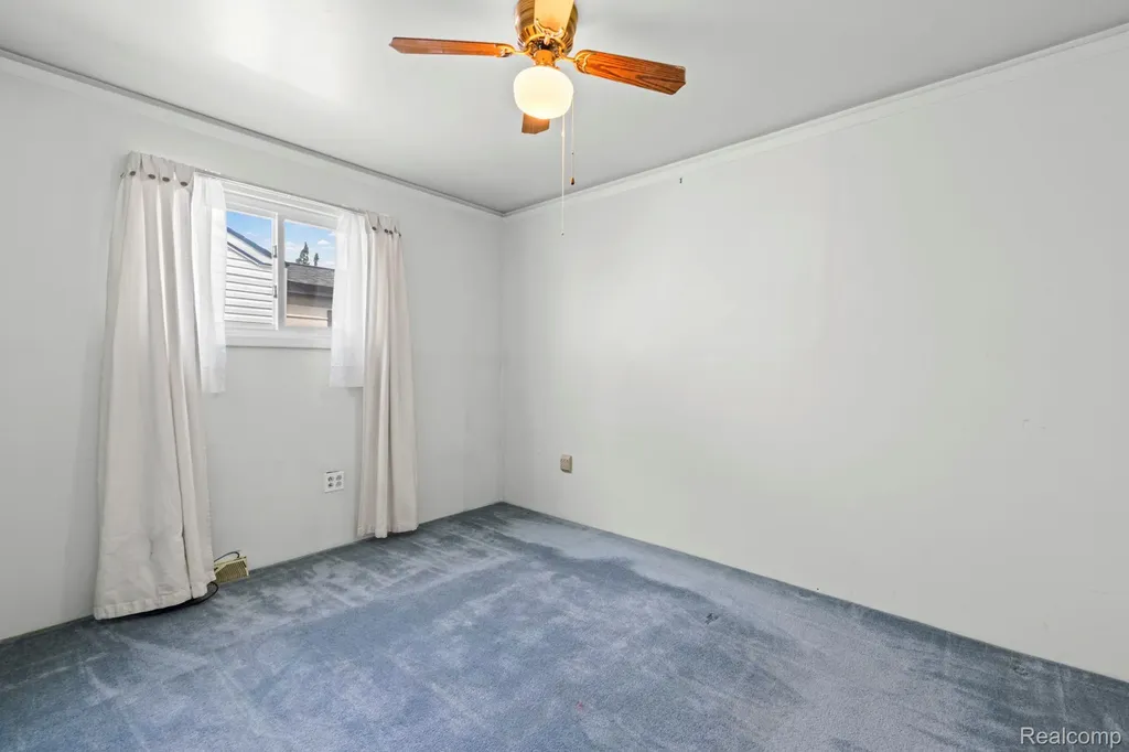 12435 Agnes Street Southgate City MI 48195