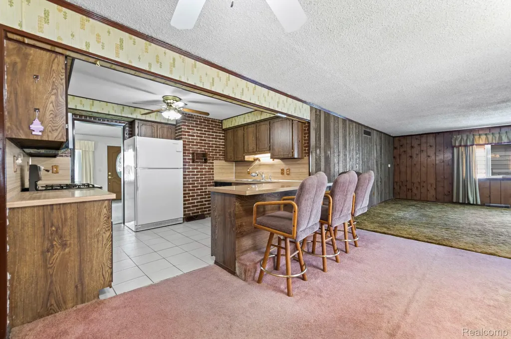 12435 Agnes Street Southgate City MI 48195