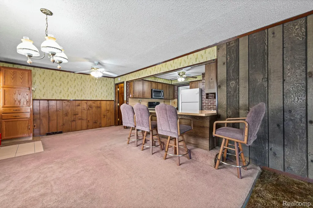 12435 Agnes Street Southgate City MI 48195