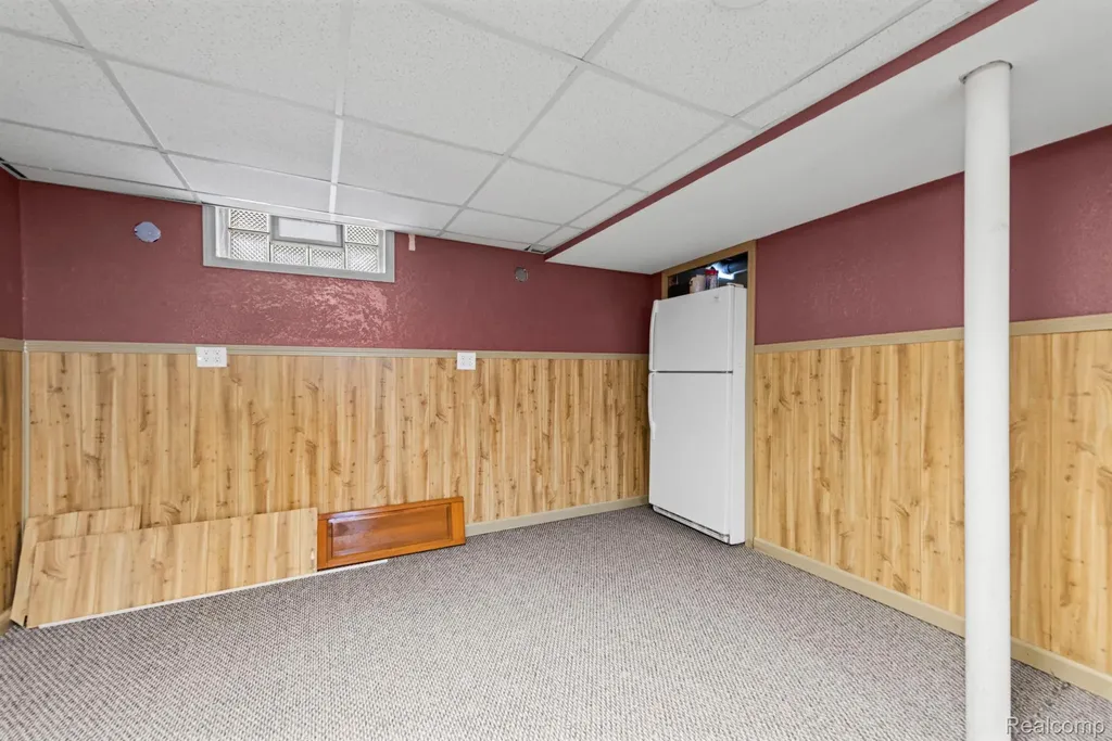 12435 Agnes Street Southgate City MI 48195