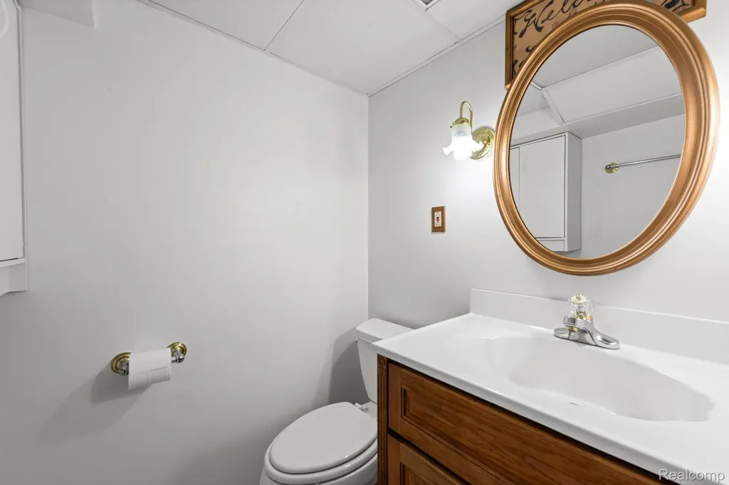 12435 Agnes Street Southgate City MI 48195