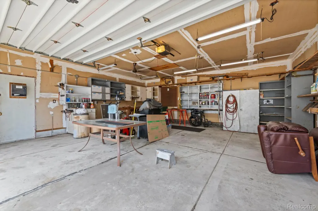 12435 Agnes Street Southgate City MI 48195