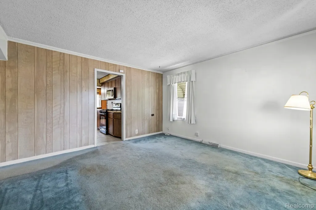 12435 Agnes Street Southgate City MI 48195