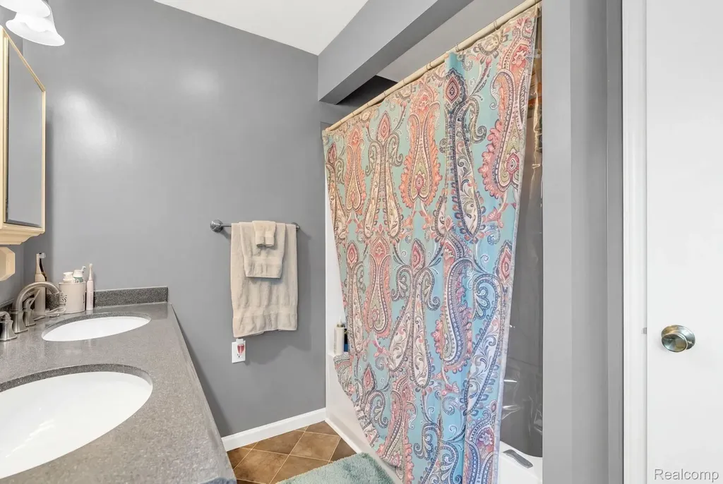 3176 Yorkshire Drive Port Huron Charter Township MI 48060