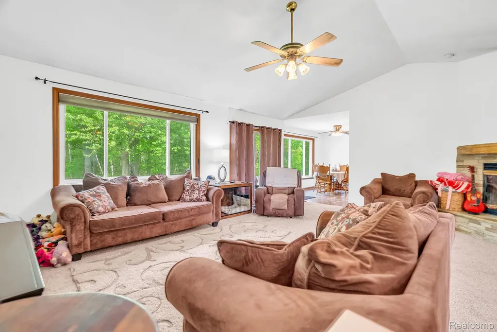 3176 Yorkshire Drive Port Huron Charter Township MI 48060