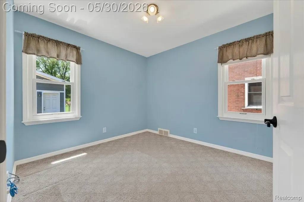 21700 Trombly Street St. Clair Shores City MI 48080
