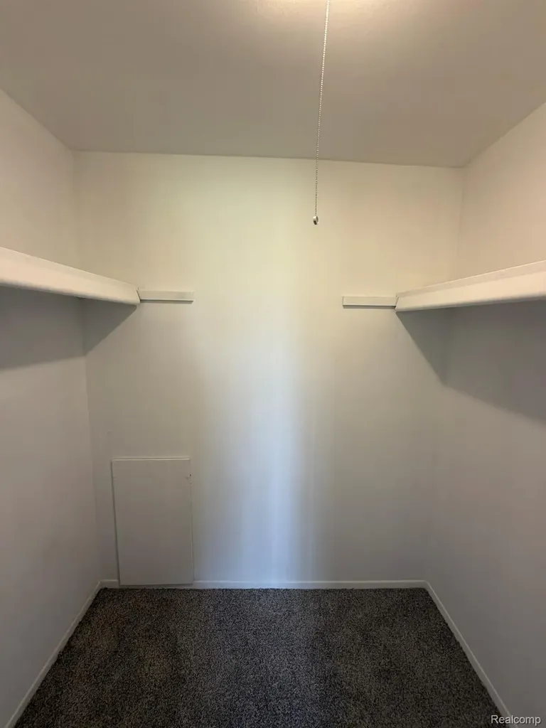 2052 Orchard Crest Street Shelby Charter Township MI 48317