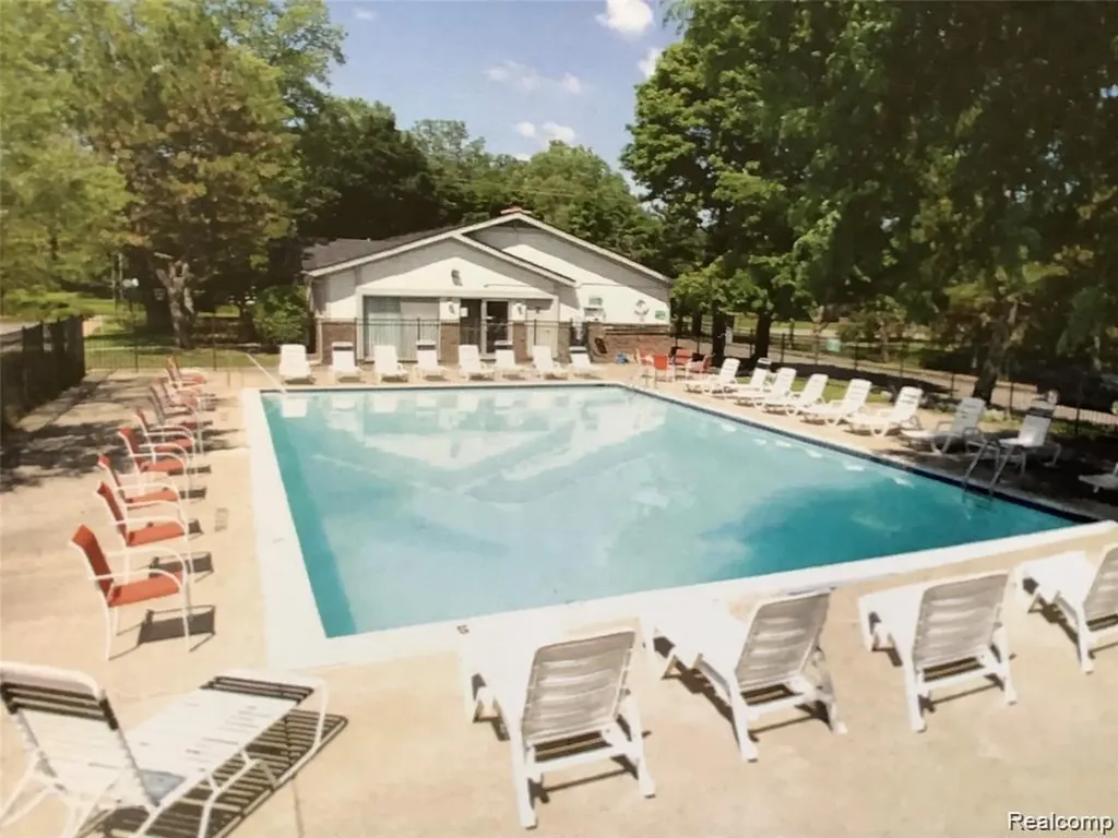 2052 Orchard Crest Street Shelby Charter Township MI 48317