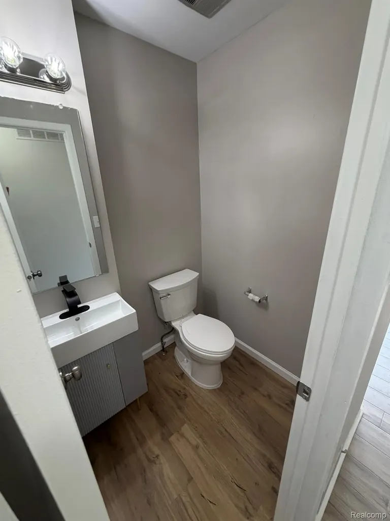 2052 Orchard Crest Street Shelby Charter Township MI 48317